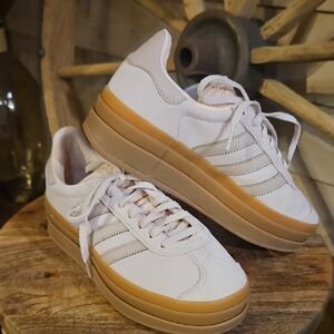 Women's Gazelle Sneakers with Tan Soles